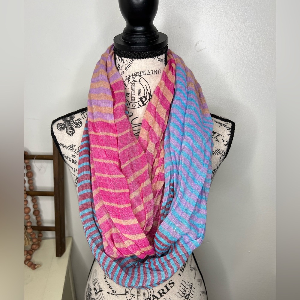 Do Everything in Love Infinity Scarf